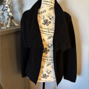A. Giannetti Elegant Black Cashmere Women's Cardigan